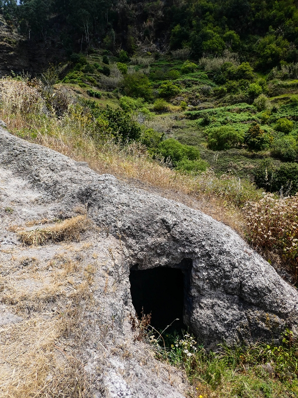 17 de maio de 2019 Para fechar: 5 levadas em Ponta do Sol — Subida ao palheiro de telhado amarelo — foto 7