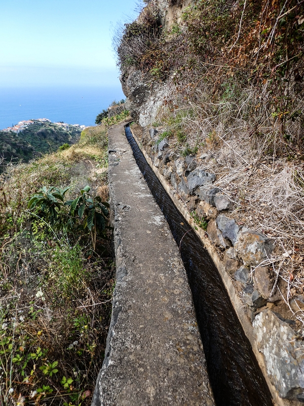 17 de maio de 2019 Para fechar: 5 levadas em Ponta do Sol — Para a Levada do Coronel e até ao cruzamento de estradas — foto 5