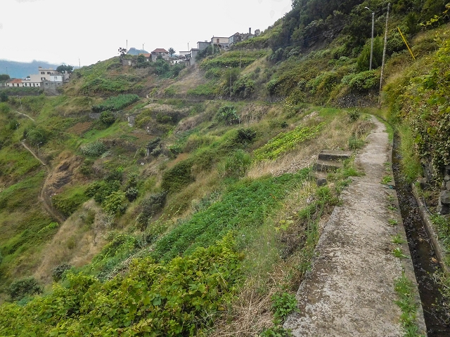 Levada do Poco do Arvoredo — Aussichtsreich bis Lorano — Foto 1
