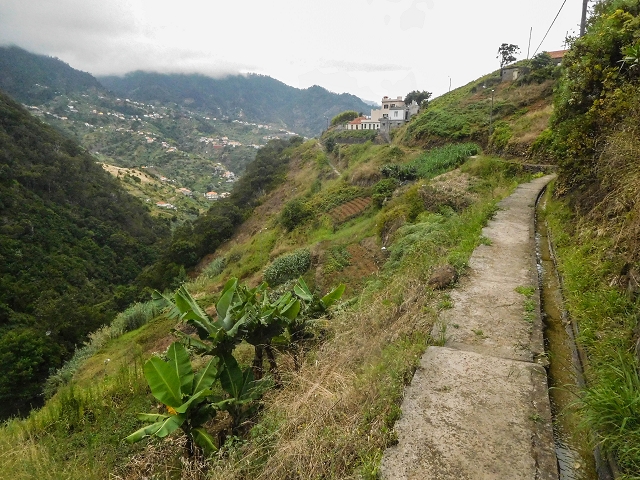 Levada do Poco do Arvoredo — Aussichtsreich bis Lorano — Foto 2