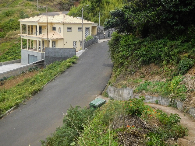 Levada do Poco do Arvoredo — Strassenkreuzung — Foto 2
