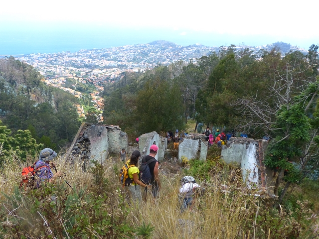 19 July 2015 Escadinhas do Menino Jesus — Descent on the Lombo de Joao Boieiro. — photo 12