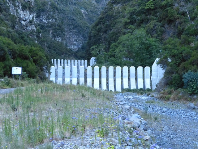 19 July 2015 Escadinhas do Menino Jesus — On in the stream bed of the Ribeira de Santa Luzia — photo 2