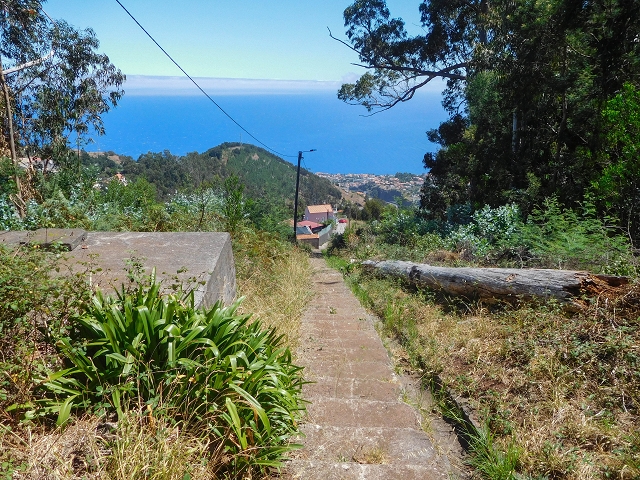 Levada do Pico do Arvoredo — Der alte Levadaverlauf der Levada da Azenha — Foto 3