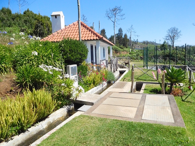 20.06.2016 Levada da Serra da Ponte do Pargo-Levada Nova-Rundtour — Rund ums Levadahaus an der Levada Nova — Foto 1