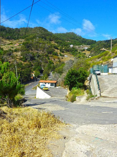 20.07.2014 Canical, Pico Castanho, Pico do Facho, Canical — Auf der Levada do Canical inf. und dem Hauptast zum Canicaltunnel — Foto 33