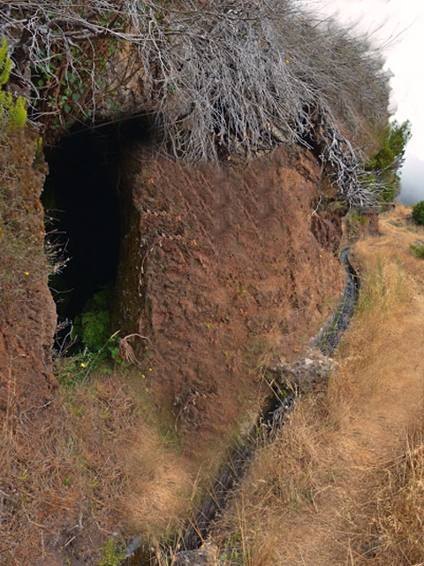 Levada da Negra (e Curral Martinho) — Stichtunnel — Foto 1