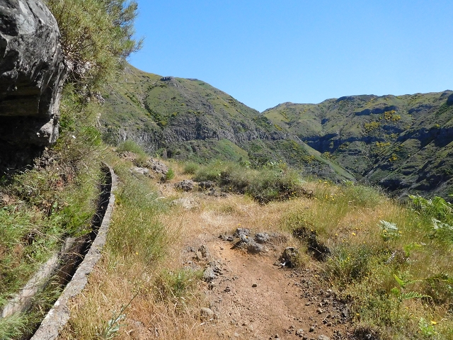 21 June 2016 Levada da Negra and Barreiro — From the junction with the feeder road to the panorama road as far as the Ribeira do Santo Antonio — photo 32