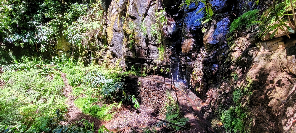 Levada do(s) Moinho(s) — The gorge passage — photo 2