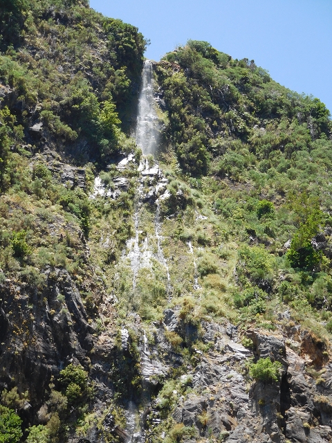 21.07.2015 Cascalho von Pedras, Levada das Rabaças und Lombo do Mouro — Im westlichen Cascalho-Kessel — Foto 18