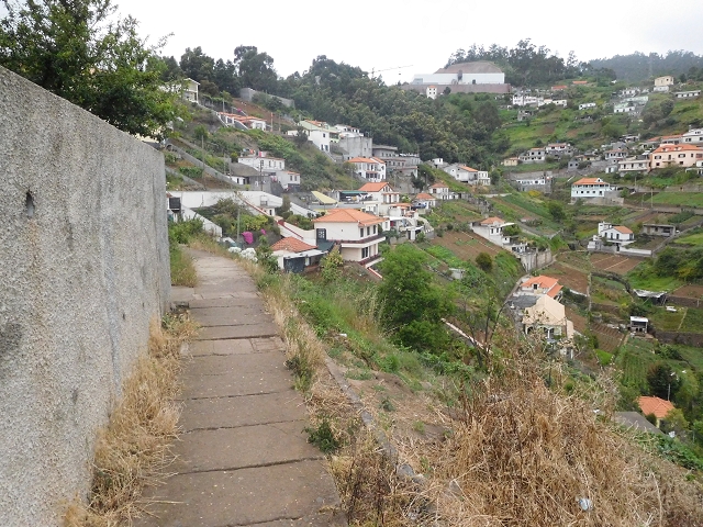 22.06.2016 Levada do Norte — Auf der Levada do Norrte durch den Cabo Girao-Tunnel bis nach Nogueira — Foto 36