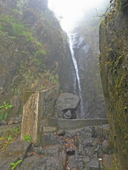 22.07.2013 Levadas do Norte und Plaino Velho — Zurück auf der Levada do Norte...... — Foto 16