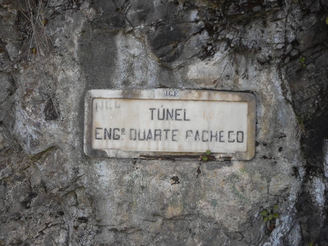 22.08.2017 Poco das Pulgas, Os Arredados und die Miradouros an der Nordküste — Viewpoint beim Tunnel — Foto 3