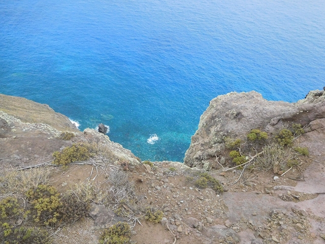 23 June 2016 Canical - Boca do Risco — On the cliff path as far as the Pico das Rocadas and on to the saddle — photo 20