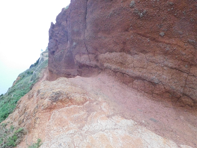 23 June 2016 Canical - Boca do Risco — On the cliff path as far as the Pico das Rocadas and on to the saddle — photo 31