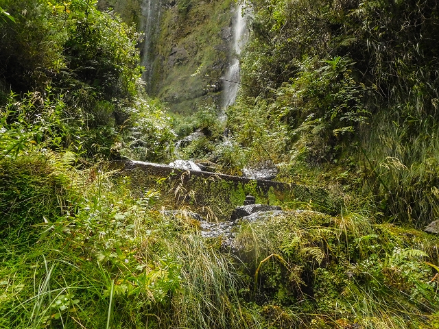 13 August 2017 The great tunnel-rat diploma: From the Madre of the Levada do Norte to the gravel track from Ginjas to Estanquinhos — Crossing of the eastern arm of the western main branch of the Ribeira do Inferno — photo 7