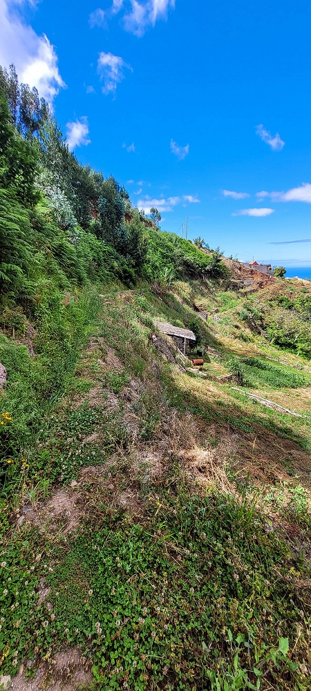 Levada do Lombo de Sao Joao — From the second distribution hut to the reservoir — photo 2