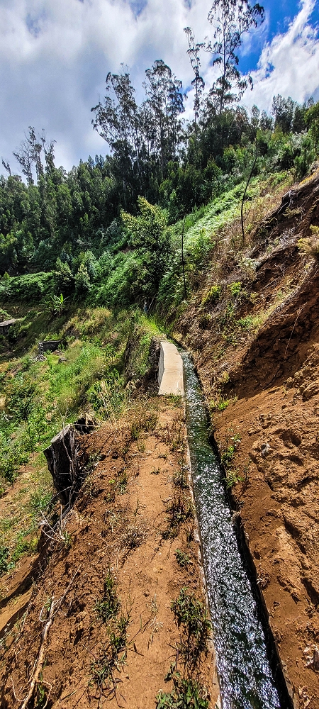 Levada do Lombo de Sao Joao — From the second distribution hut to the reservoir — photo 4