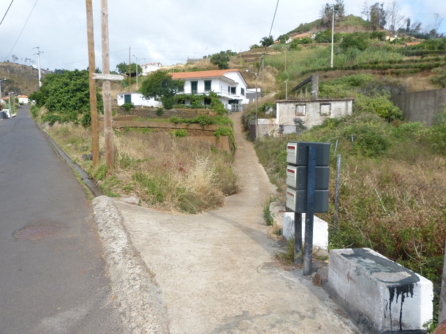 24.07.2014 Levada do Canico and Levada dos Tornos (south) — From the end to the small tunnel — photo 1