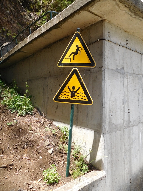 24.07.2015 Balcoes Levada do Juncal Levada Nova do Juncal — Vom Pico da Nogueira-Tunnel zum Speicherbecken — Foto 12