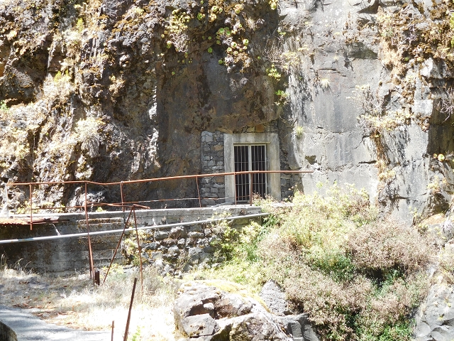 24.07.2015 Balcoes Levada do Juncal Levada Nova do Juncal — Abstecher durch den Tornostunnel zur Ribeira Seca — Foto 24