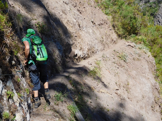 24.07.2015 Balcoes Levada do Juncal Levada Nova do Juncal — Vom ersten zum zweiten Erdrutsch — Foto 13
