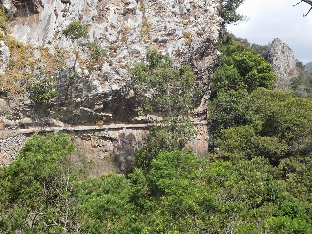 25.06.2016 Levada de Machico Teil 2 — Rohrpassage und defekte Wandpassage — Foto 18