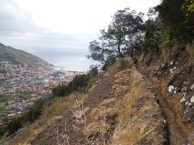 25.06.2016 Levada de Machico Teil 2 — Bis zum Ende des begehbaren Teils und zurück zum Umgehungsweg der Wandpassage — Foto 20