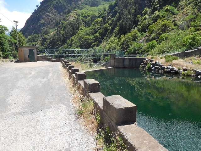 26 June 2016 Curral circuit — Stream impoundment below Faja Escura — photo 5