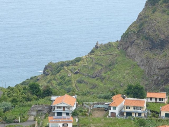 26 July 2013 Levadas de Cima and Achada Grande — Attempted ascent to the Levada da Achada Grande and back to Levada de Cima — photo 3