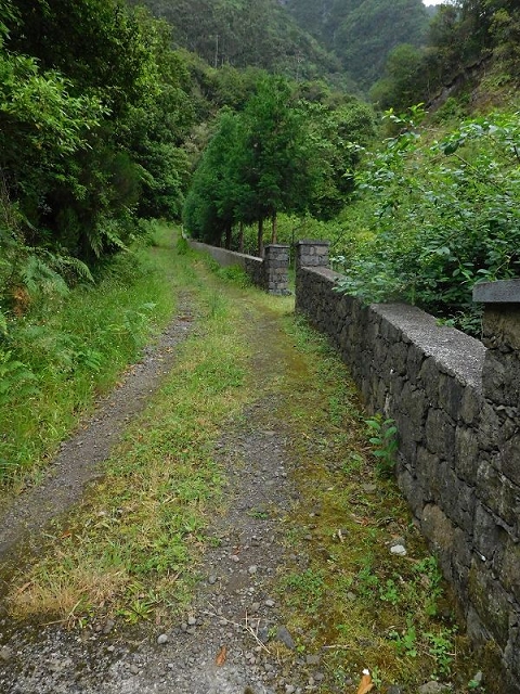 27.06.2016 Poco das Pulgas — Erfolglose Suche nach dem richtigen Weg — Foto 1