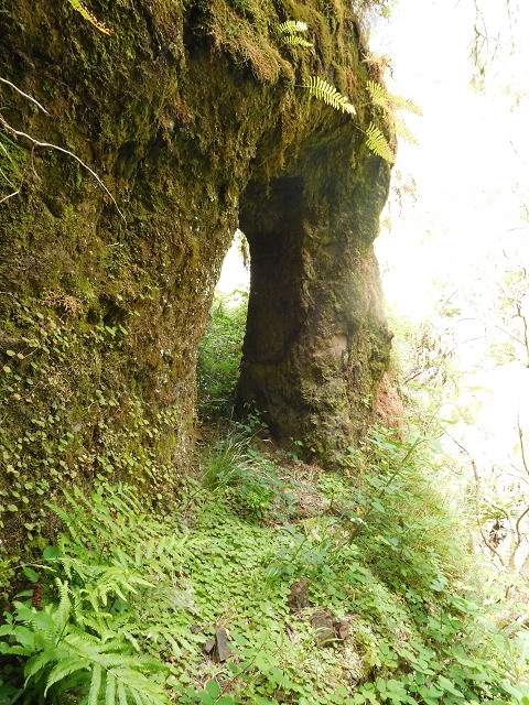 Levadinha Joao de Deus — Walking the second mini-tunnel — photo 1