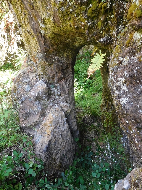 Levadinha Joao de Deus — Walking the second mini-tunnel — photo 3