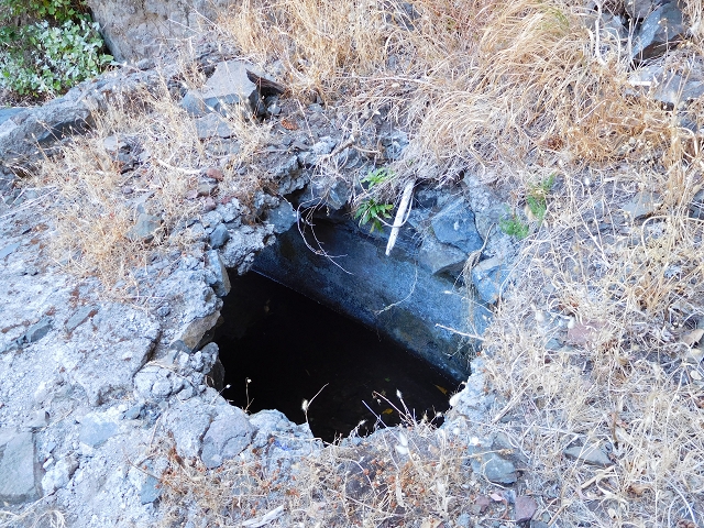 29 de julho de 2015 Levada do Norte de Serra de Agua a Espigao — Por mais dois túneis até à grande garganta — foto 24