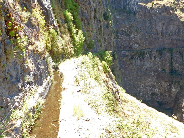 29 de julho de 2015 Levada do Norte de Serra de Agua a Espigao — A grande garganta — foto 5