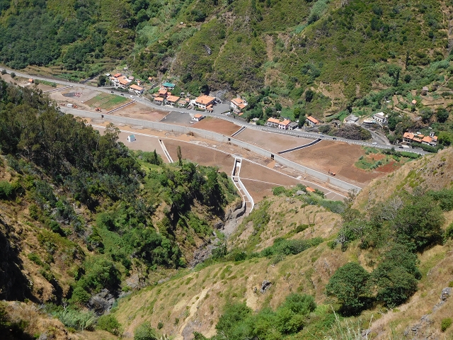 29 de julho de 2015 Levada do Norte de Serra de Agua a Espigao — A grande garganta — foto 6