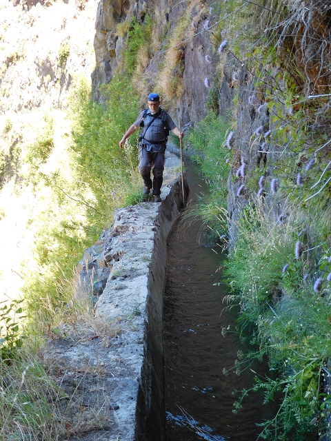 29 de julho de 2015 Levada do Norte de Serra de Agua a Espigao — A grande garganta — foto 11