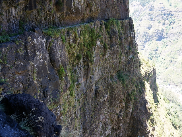 29 de julho de 2015 Levada do Norte de Serra de Agua a Espigao — A grande garganta — foto 16