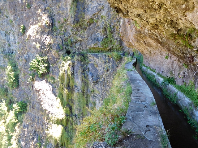 29 de julho de 2015 Levada do Norte de Serra de Agua a Espigao — A grande garganta — foto 20