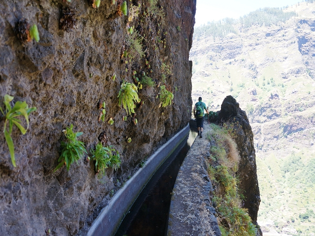 29 de julho de 2015 Levada do Norte de Serra de Agua a Espigao — Seguindo até ao túnel de Espigao — foto 5