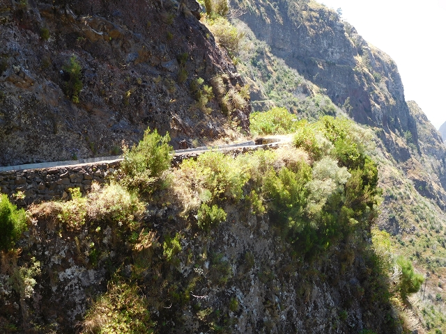 29 de julho de 2015 Levada do Norte de Serra de Agua a Espigao — Seguindo até ao túnel de Espigao — foto 13