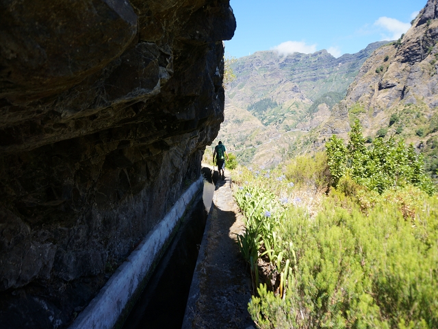 29 de julho de 2015 Levada do Norte de Serra de Agua a Espigao — Seguindo até ao 5.º túnel — foto 6
