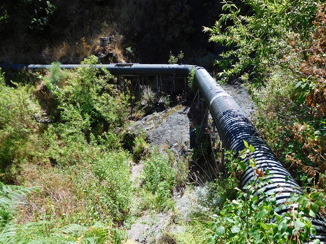 29 de julho de 2015 Levada do Norte de Serra de Agua a Espigao — Por mais dois túneis até à grande garganta — foto 3