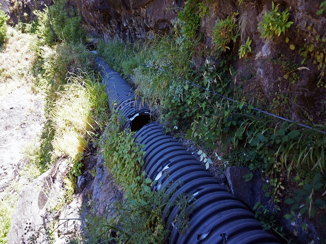 29 de julho de 2015 Levada do Norte de Serra de Agua a Espigao — Por mais dois túneis até à grande garganta — foto 19