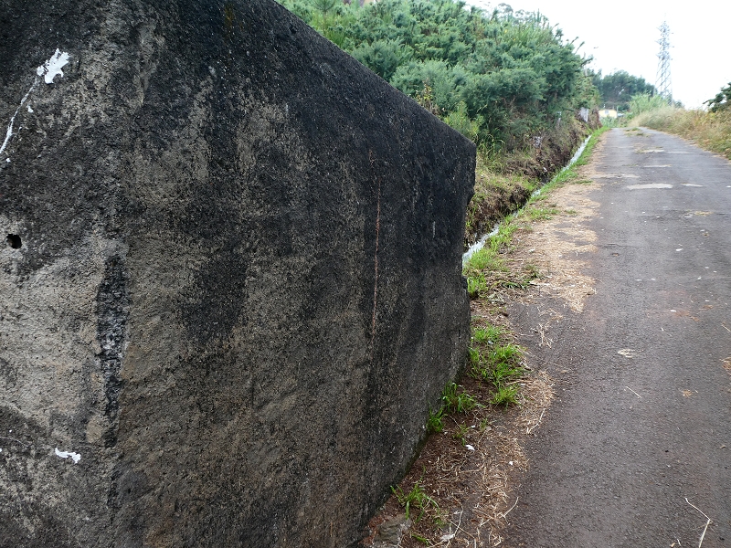 Levada do Pico do Arvoredo — Altes Wasserhaus vor Erreichen der ER-205 — Foto 4