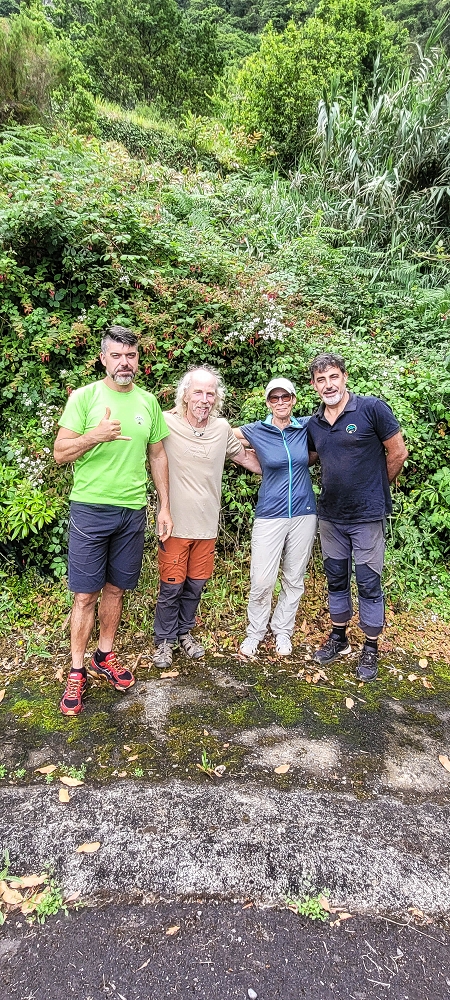 30.06.2022 Anspruchsvolle Besteigung des Pico do Meio Dia — Glücklich am Ziel — Foto 1