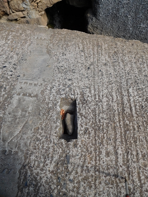 30 July 2015 Calhau da Lapa — Descent to the chapel — photo 2