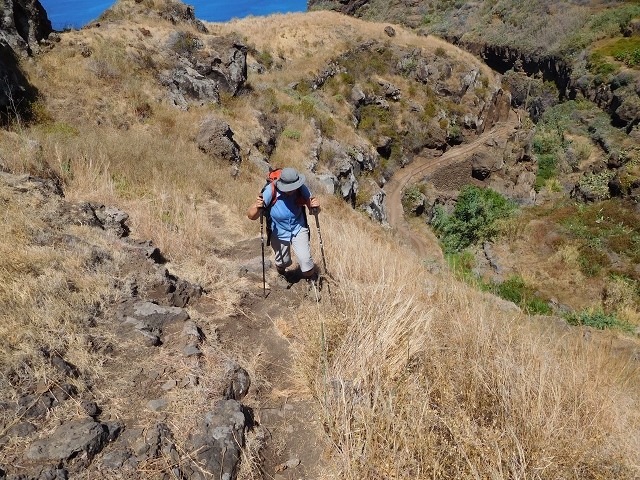 30 July 2015 Calhau da Lapa — Ascent along the cliff — photo 4