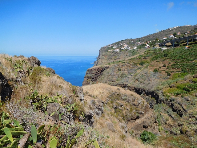30 July 2015 Calhau da Lapa — Ascent along the cliff — photo 5