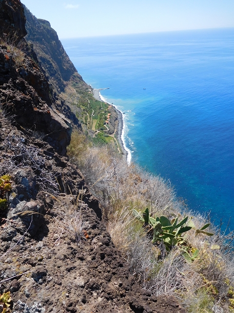 30 July 2015 Calhau da Lapa — Ascent along the cliff — photo 16